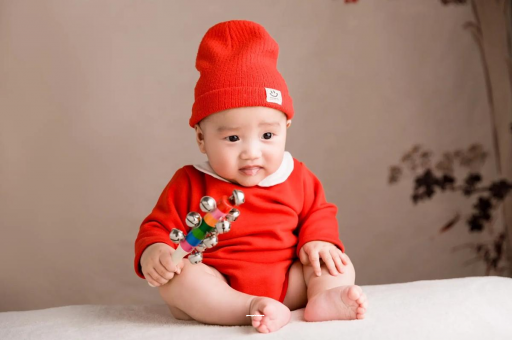 仙桃六个月宝宝总是摇头